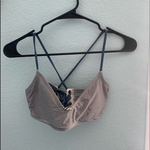 Women’s stripped bathing suit top